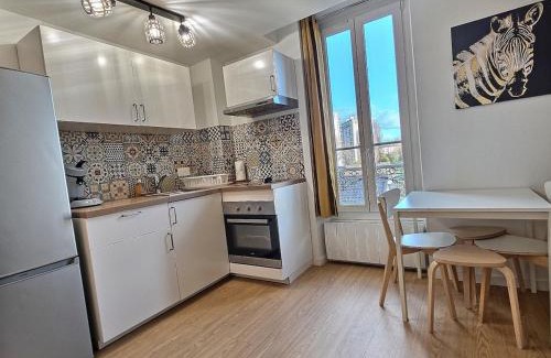 Chelles Appartement | Nid Douillet au Bord du Canal #D