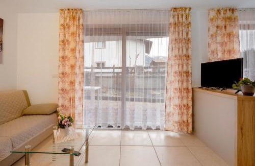 Predazzo Appartement | Night and day 3