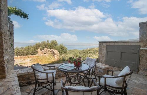 Kalamata Appartement | Niki's Tower - Stone Gems by the Sea