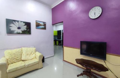 Kampung Pagar Besi Maison | NikNa Homestay Batu Rakit - WIFI