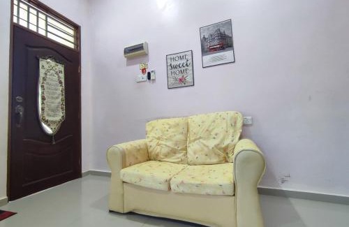 Kampung Pagar Besi Maison | NikNa Homestay Batu Rakit - WIFI