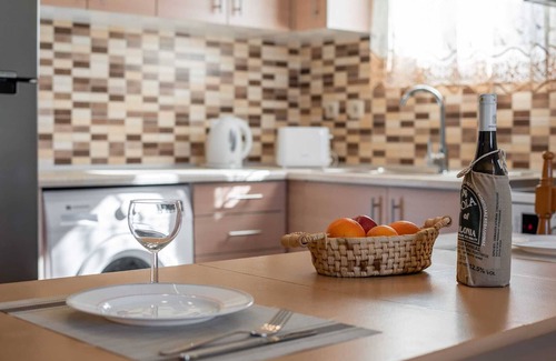 Mousata Appartement | Nikos Apartment | Nikos & Vassilis Apartments