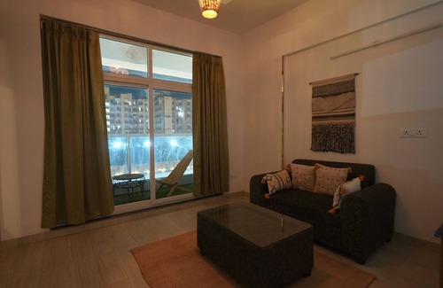 Noida Hôtel | Nimantrana