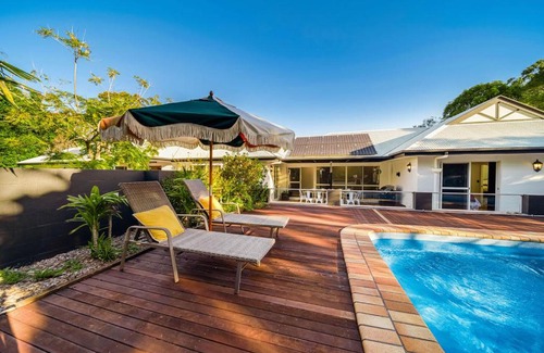 Ninderry Maison | Ninderry Manor-Spectacular Hinterland retreat