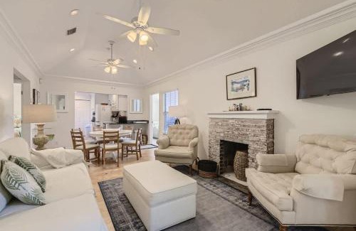 Flamingo Parks Maison | Nini's Cottage - Family-Friendly Pool Days and Cabana Nights Await