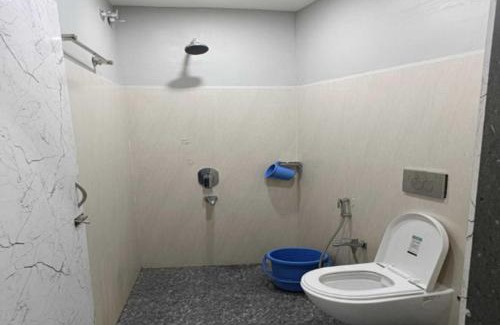 Brahmapur Hôtel | Nirmalya Grand,500mtrs from BAM Railway Station, Brahmapur