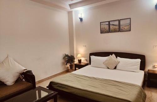 New Delhi Maison | Niro GK2