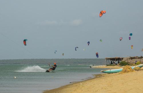 Kudawa Station Balnéaire | Nirukthie Beach Resort & Restaurant