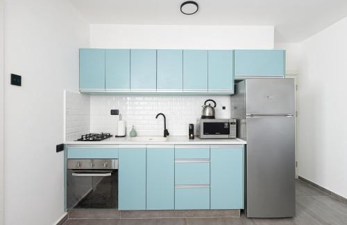 Beersheba Appartement | Nirvana 1BR Apt, Central Old Town, Private Balcony