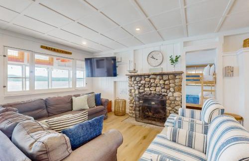 Penn Yan Maison | Nirvana at Keuka
