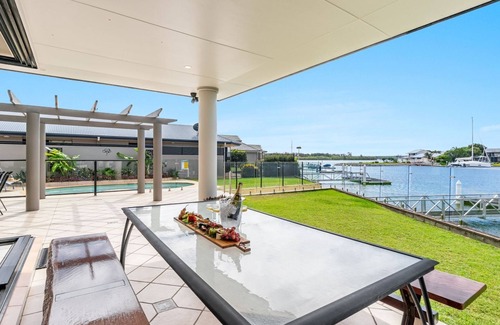 Yamba Maison | Nirvana Waters | Waterfront with Pool