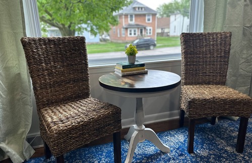 DeKalb Maison | NIU Coporate and Business Travel Long Term Stays Welcome! 4 BD 3 BA