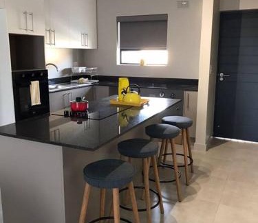 Olifantskop Appartement | Nivica near Club Mykonos, Langebaan