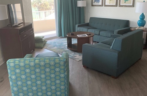 Ocean View Halifax Estates Copropriété | Lovely 2-bedroom condo in Daytona Beach Shores with AC, WiFi, fitness room
