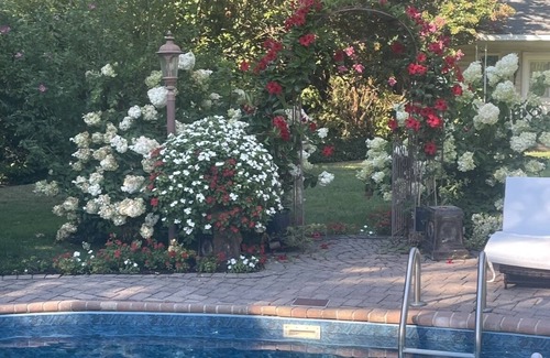 Franklin Square Maison | Luxury 6100 Sqft Home close to Manhattan, Renowned Hamptons and Beaches