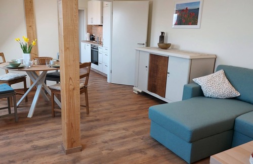 Bastorf Appartement | Nr.1/ 2-room-FeWo (right) 2-4 pers. +1 baby, loggia, upper floor - H3 Living at the farm café with party barn