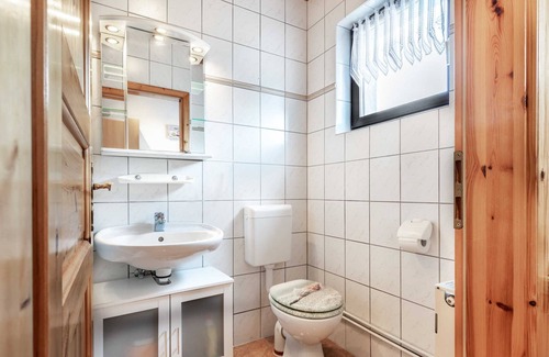 Steffenshagen Appartement | Nr. 1 - 3 Zimmer Ferienwohnung mit Terrasse und Garten - Ostsee Bauernhof Schwalbennest OFC 15