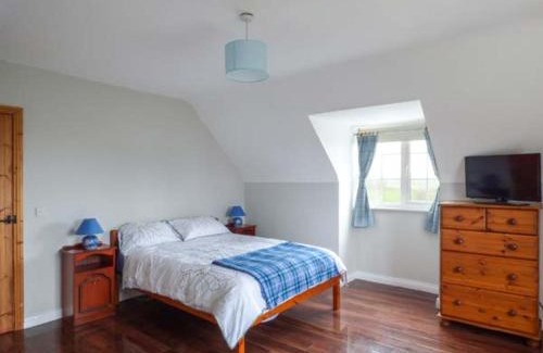 Kilcolgan Maison | No 1 Apt, Brandy Harbour Cottage