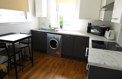 Lanark Appartement | No 3 - Modern Studio Apartment in Lanark Town Centre
