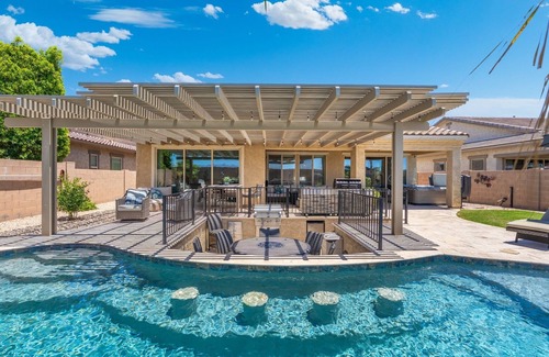 Goodyear Maison | No Fee Heated pool, Spa & gorgeous House🌴☀️