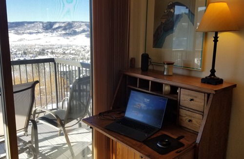 Steamboat Springs Copropriété | Meilleure vue à Steamboat ~ Remodel complet ~ HBO / DVR ~ Super Clean!