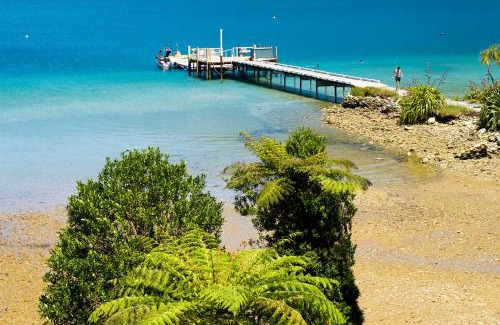 Furneaux Maison | No Road Inn in Endeavour Inlet, Marlborough Sounds