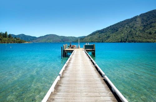 Furneaux Maison | No Road Inn in Endeavour Inlet, Marlborough Sounds