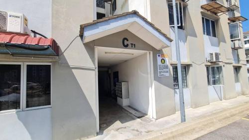 Bukit Jalil Appartement | NO TOURIST 4th floor NO LIFT Comfortable 3 Room 6pax Bkt Jalil 1 free parking