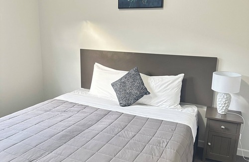Cambridge Hôtel | No1 Motels On Victoria