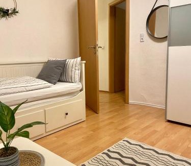 Jagersfreude Appartement | No3 TOP Apartment4You 3Zimmer 1-8Pers. Saarbrücken Jägersfreude Saarbruecken