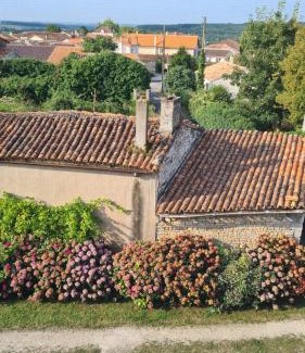 Tuzie Maison | NO5 Chambre D'hotes