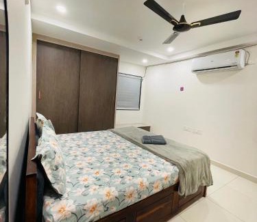 Financial District Appartement | Noah Suits-2BHK NearUSCONSULATE