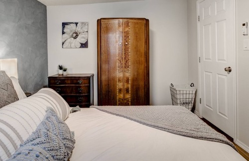 University Heights Maison | Nob Hill Oasis B | 1 Bed, 1 Bath