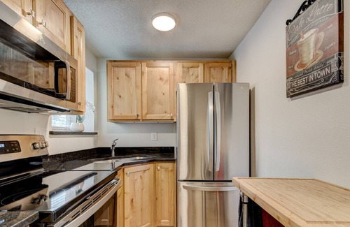 University Heights Maison | Nob Hill Oasis B | 1 Bed, 1 Bath