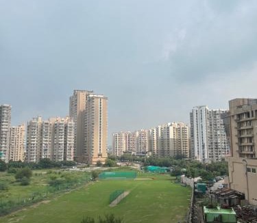 Noida Appartement | Noida bliss! #wifi #parking #private