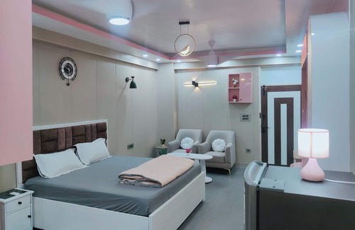 Noida Appartement | Noida Luxury Studio Apartment