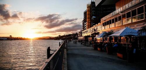 Eagle Farm Appartement | Noir Reverie - Designer Home by the River