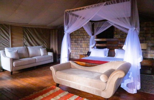 Sagana Cabine | Nokras Enkare Luxury Tented Camp Sagana