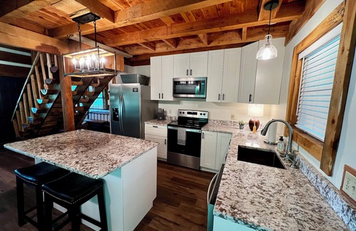 Bee Spring Cabine | Nolin LAKEFRONT Cabin @ Mammoth Cave