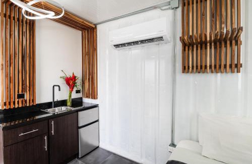 Tamarindo Hôtel | Nomad Containers - Adults only
