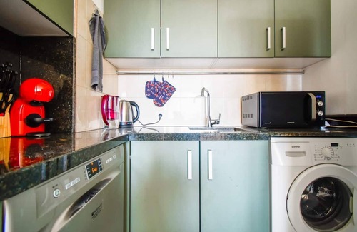 Sofia Appartement | Nomad Friednly | AC | Metro | Kitchen