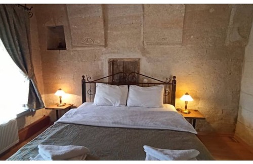 Goreme Maison | Nomads - Traditional Arch Stone room at the center