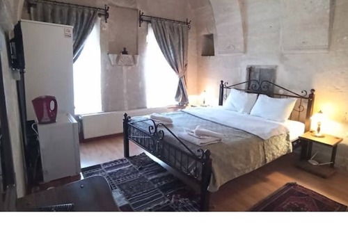 Goreme Maison | Nomads - Traditional Arch Stone room at the center