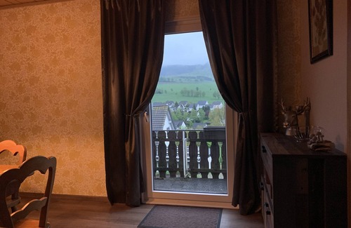 Elleringhausen Maison | Grande maison familiale près de Willingen et vue sur le parc national BruchhauserSteine