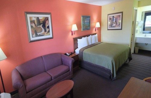 Hawkinsville Appartement | NON SMOKING KING SUITE #2