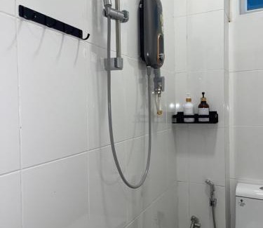 Kuching Appartement | Nook & Nest B1B7A