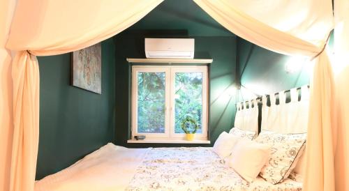 Szentimrevaros Appartement | Nookbed