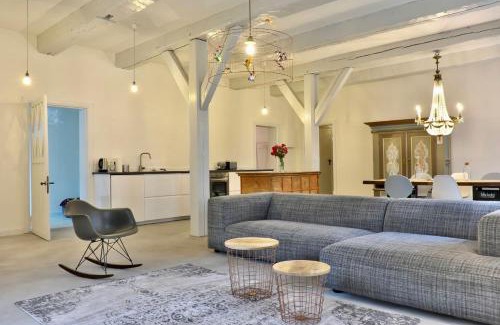 Tetenbull Appartement | NordseeEstate - Loft unter Reet mit Sauna