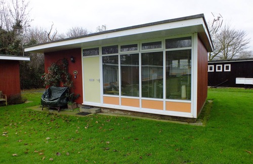 Stalham Chalet De Ski | Norfolk Broads, Stalham Chalet, pour 4 + 2 personnes, chiens, piscine