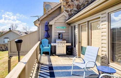 La Follette Maison | Norris Cove Retreat